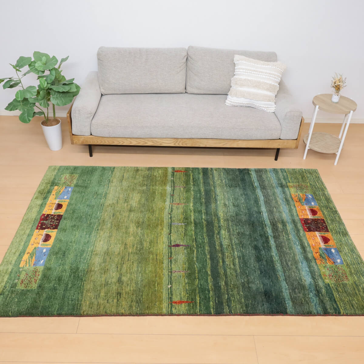 ギャッベ イラン製 リビングサイズ 224×143cm 手織り 天然 ウール100% 長方形 草木染 おしゃれ かわいい モダン ナチュラル 北欧 ラグ 絨毯 マット ラグマット カーペット ギャベ 床暖房対応 ホットカーペット対応 （HL-12443）