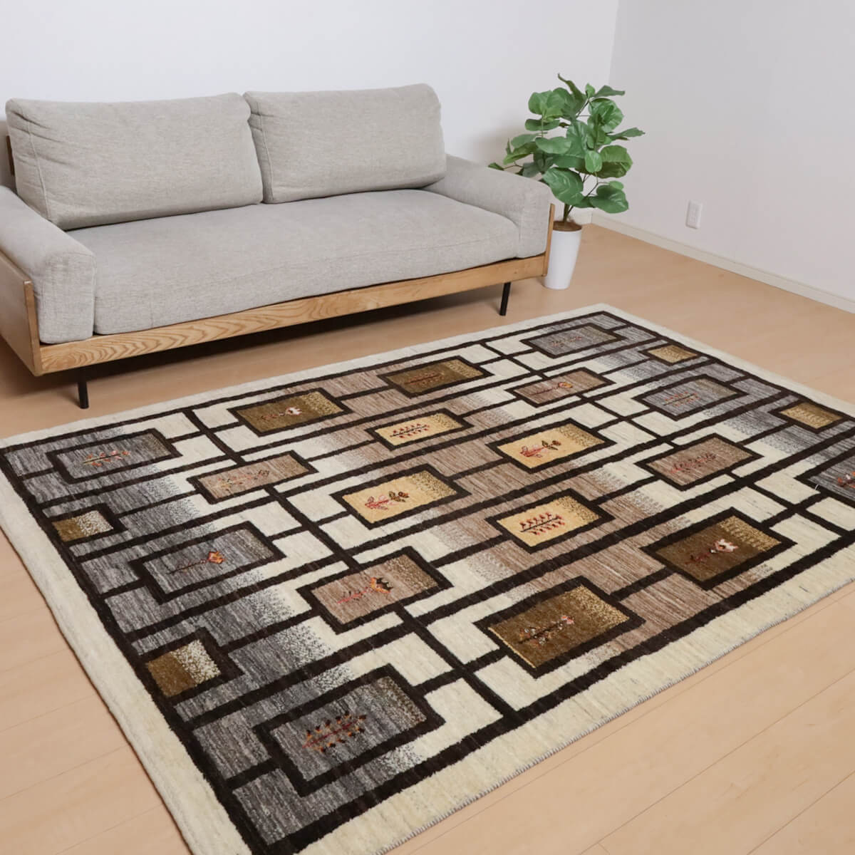 ギャッベ イラン製 リビングサイズ 242×165cm 手織り 天然 ウール100% 長方形 草木染 おしゃれ かわいい モダン ナチュラル 北欧 ラグ 絨毯 マット ラグマット ギャベ 床暖房対応 ホットカーペット対応 （HL-12039）