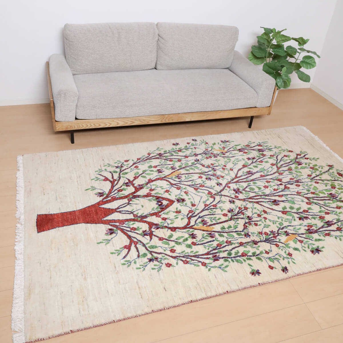 ギャッベ イラン製 リビングサイズ 251×154cm 手織り 天然 ウール100% 長方形 草木染 おしゃれ かわいい モダン ナチュラル 北欧 ラグ 絨毯 マット ラグマット カーペット ギャベ 床暖房対応 ホットカーペット対応 （HL-12154）