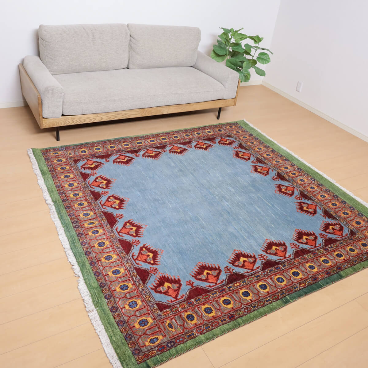 ギャッベ イラン製 リビングサイズ 209×202cm 手織り 天然 ウール100% 長方形 草木染 おしゃれ かわいい モダン ナチュラル 北欧 ラグ 絨毯 マット ラグマット カーペット ギャベ 床暖房対応 ホットカーペット対応 （HL-12155）