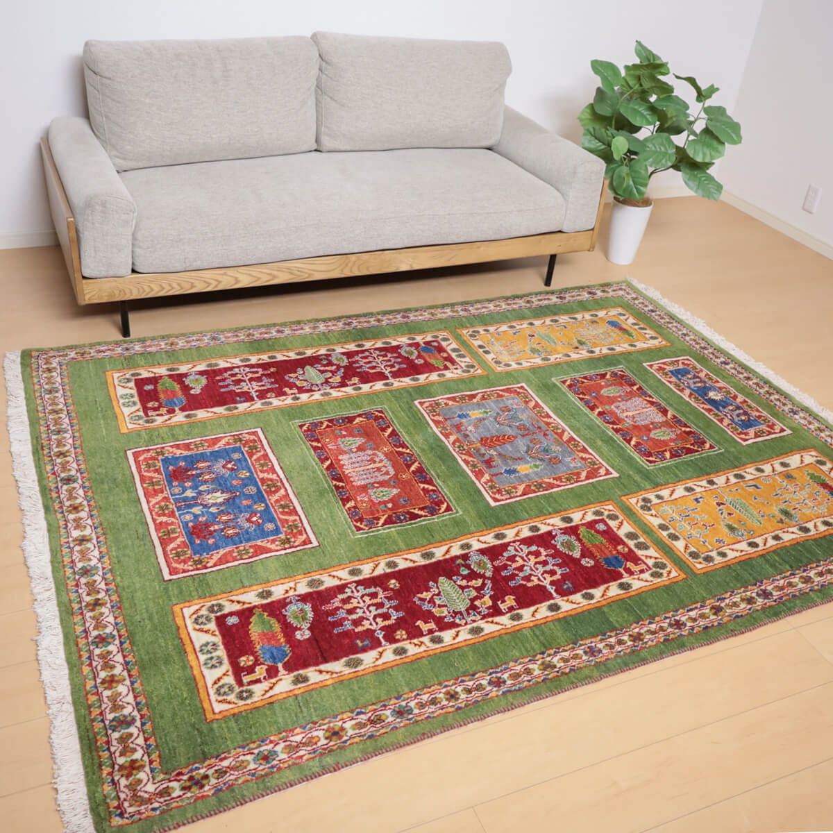 ギャッベ イラン製 リビングサイズ 230×175cm 手織り 天然 ウール100% 長方形 草木染 おしゃれ かわいい モダン ナチュラル 北欧 ラグ 絨毯 マット ラグマット カーペット ギャベ 床暖房対応 ホットカーペット対応 （HL-12319）