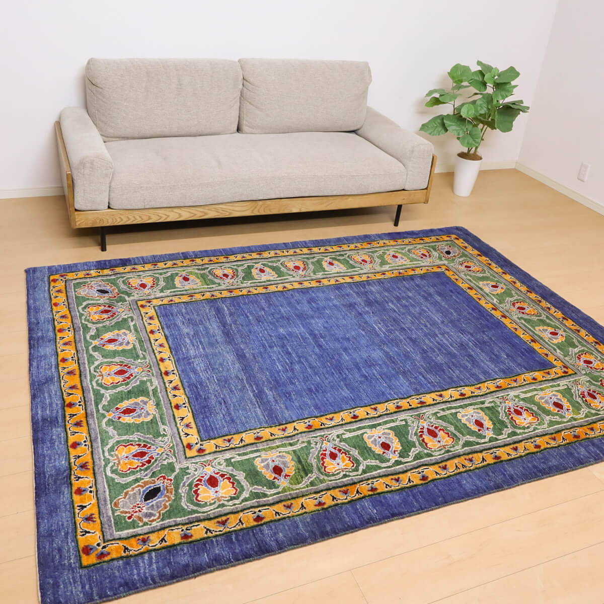 ギャッベ イラン製 リビングサイズ 238×176cm 手織り 天然 ウール100% 長方形 草木染 おしゃれ かわいい モダン ナチュラル 北欧 ラグ 絨毯 マット ラグマット カーペット ギャベ 床暖房対応 ホットカーペット対応 （HL-12401）