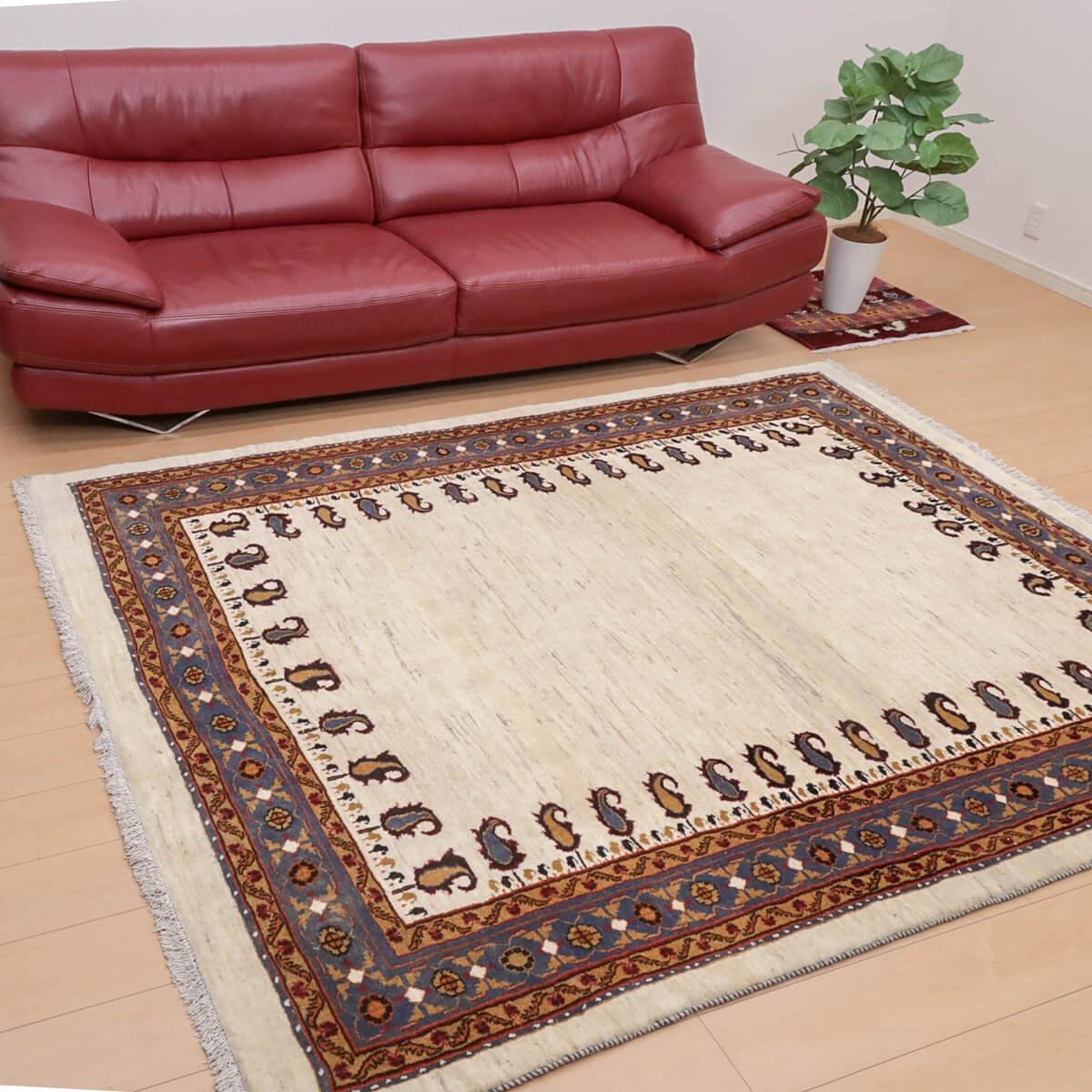 ギャッベ イラン製 リビングサイズ 224×184cm 手織り 天然 ウール100% 長方形 草木染 おしゃれ かわいい モダン ナチュラル 北欧 ラグ 絨毯 マット ラグマット カーペット ギャベ 床暖房対応 ホットカーペット対応 （HL-12417）