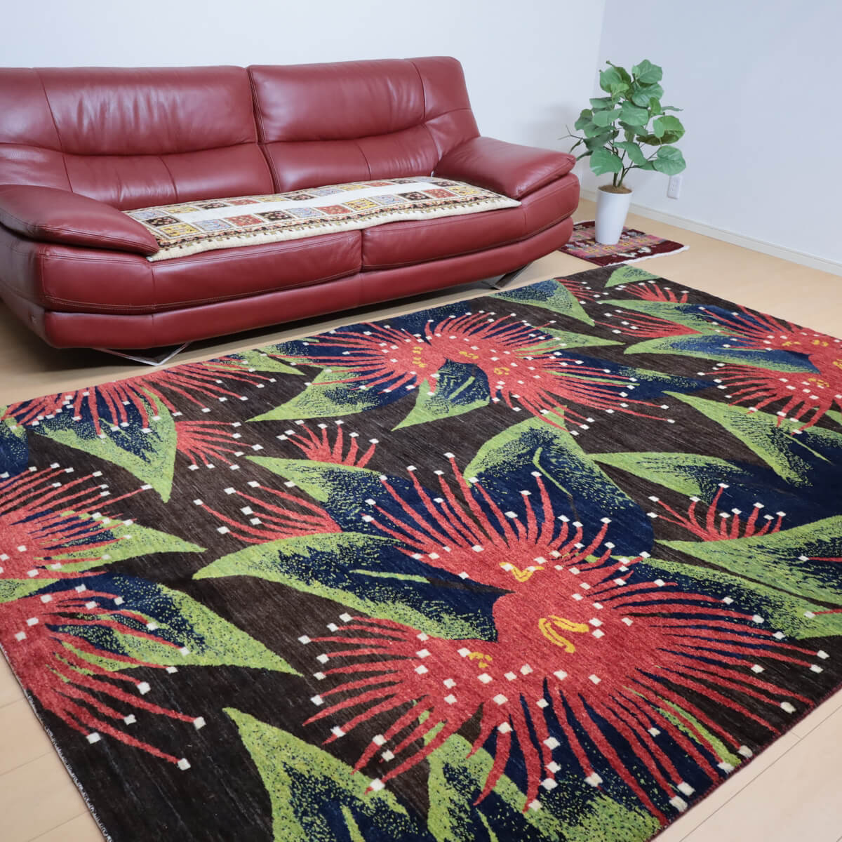 ギャッベ イラン製 リビングサイズ 302×201cm 手織り 天然 ウール100% 長方形 草木染 おしゃれ かわいい モダン ナチュラル 北欧 ラグ 絨毯 マット ラグマット カーペット ギャベ 床暖房対応 ホットカーペット対応 （HX-12423）