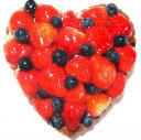 ハート型のいちごとブルーベリーのタルト バースデーケーキ、記念日ケーキ用に！ 記念日 ☆ バースデーケーキ用に！記念日に！お祝い用に！フレッシュな苺を沢山使って　冷蔵でのお届けになります！