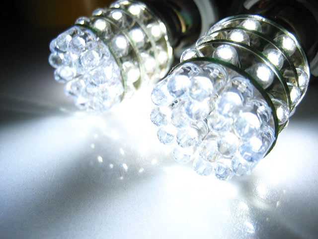 S25 45連ｽｰﾊﾟｰLED ﾀﾞﾌﾞﾙ球 2個組 ﾎﾜｲﾄ