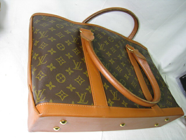 LOUIS VUITTONʥ륤ȥ˥ɥХåš