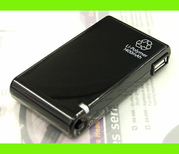 リチウムポリマー携帯充電器USB端子タイプLAU-IP01K電池容量1400mAhiPhone4/iPhone4s/3GS/3G/iPod対応【レビューで送料無料】【送料無料】