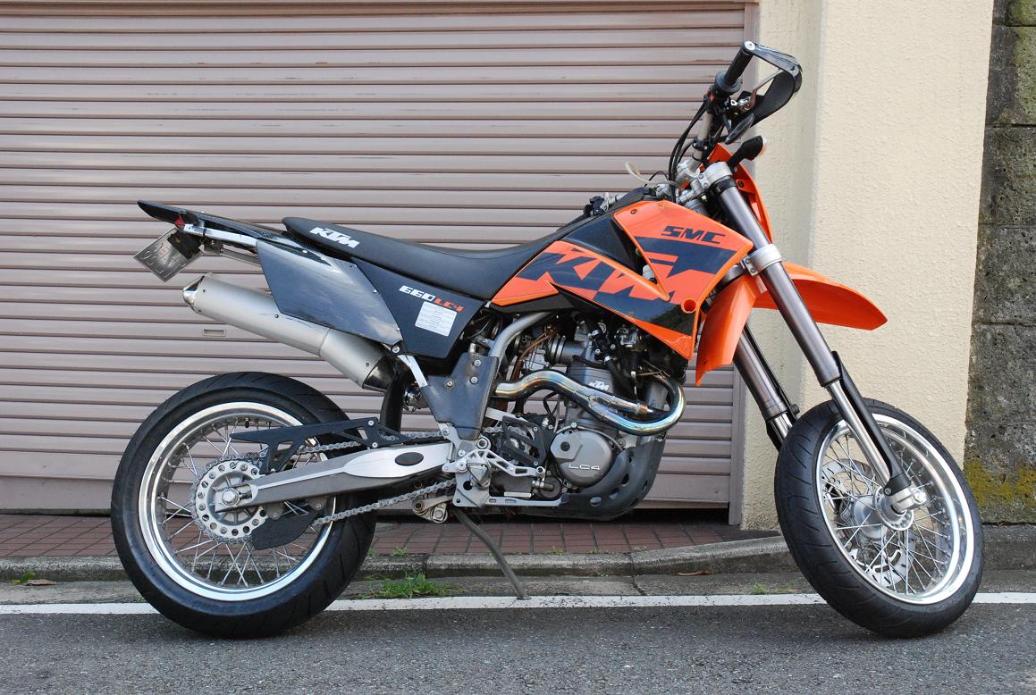 【送料無料】 KTM660 SMCスーパーモタードコンペティション2004年式走行：8800km【yokohama】