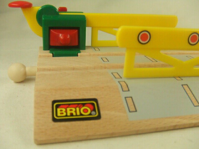 BRIO　マグネット式踏切