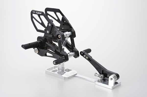 【6月25日出荷】アールズギア(R's Gear) CBR650R/CB650R(19-22)(23-) ライディングステップ ブラック AC01-0400-BK