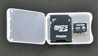 microSDHC SANDISK 32GB bulk(SDHCアダプタ付・携帯やデジタルカメラのデータ保存に！)