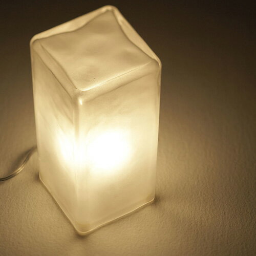 ＼MAX46倍／【あす楽14時まで】ARTWORKSTUDIO Frosty block lamp AW-0332 アートワークスタジオ フロスティブロック ランプ照明 テーブルランプ デザイン テーブルライト 卓上照明 卓上ライト インテリア ライト