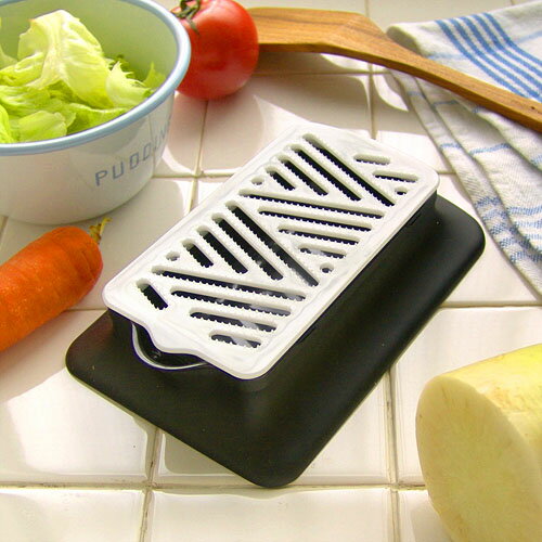 【OXO】 DAIKON GRATER[ オクソー ダイコン グレーター ] (S)