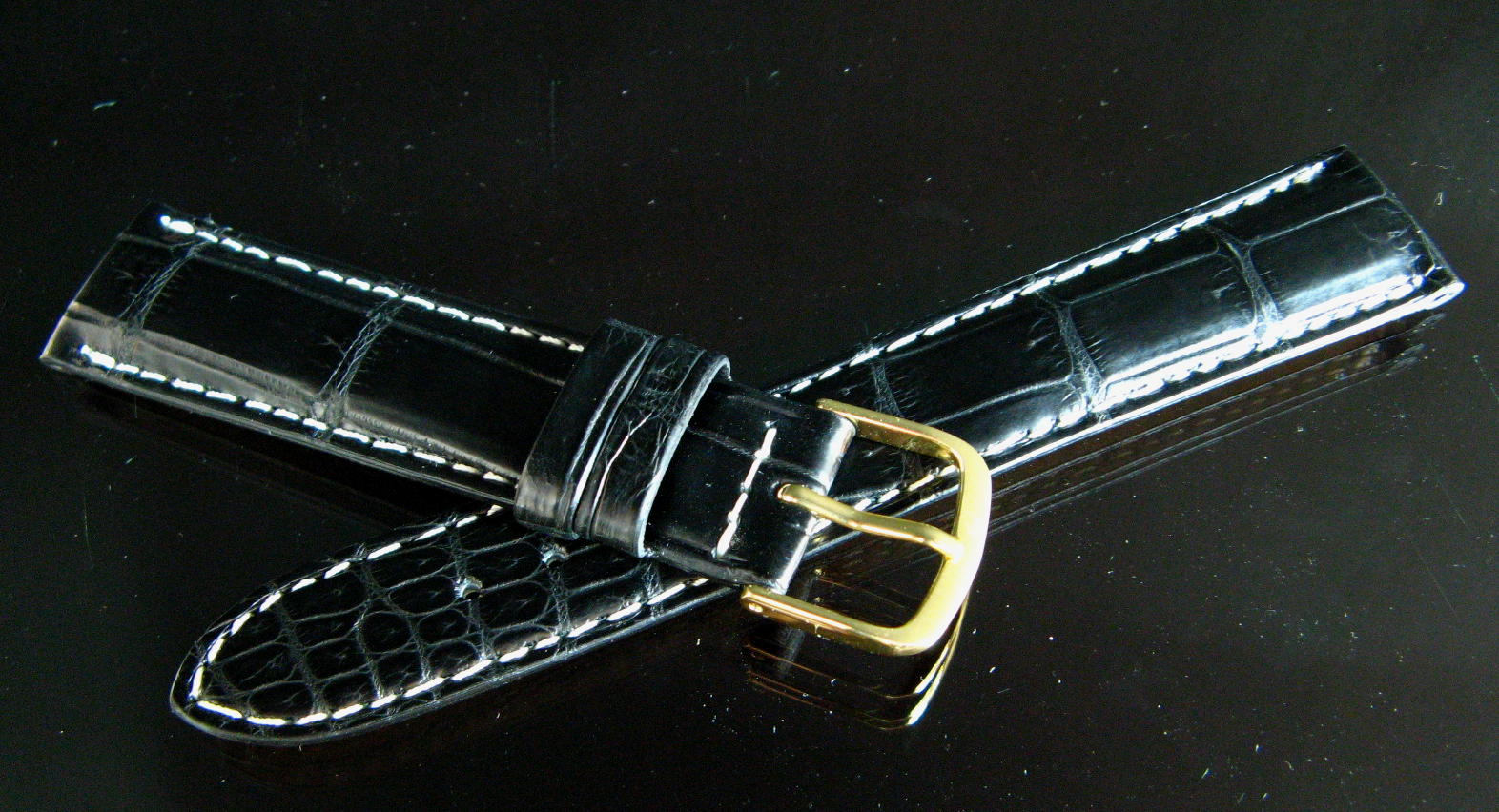 最高級クロコダイル革時計ベルト(白ステッチ)竹符　ブラック18ミリ. 20ミリ(オイルマット仕上げ)