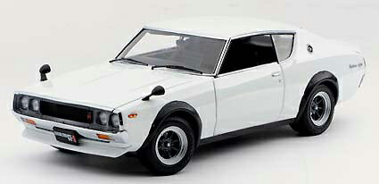 1/18scale 京商 KYOSHONissan Skyline 2000 GT-R KPGC110 Street Sports White日産 スカイライン ケン & メリー定価の25%OFF＋代引き手数料サービス数に限りが御座います。お一人様同一住所1点に限らせて頂きます