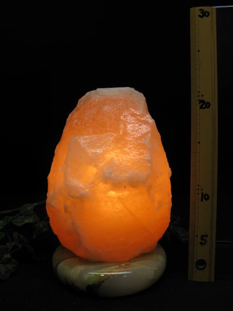 岩塩ランプ【ソルトランプ】 S-05　（ヒマラヤ岩塩仕様　台座：天然石オニキス）