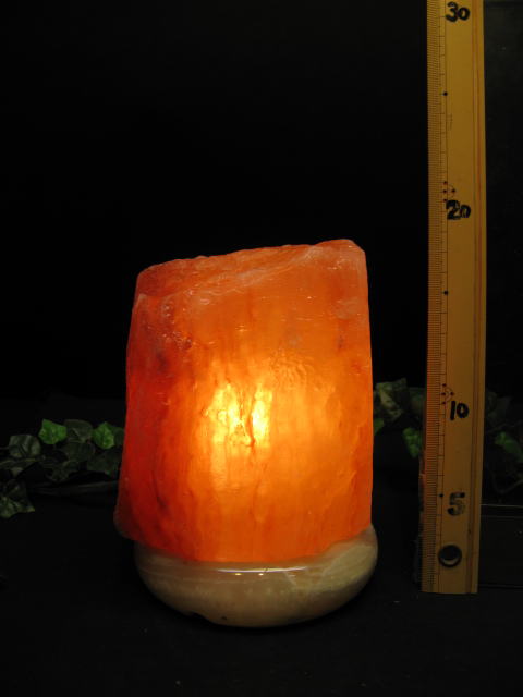 岩塩ランプ【ソルトランプ】 S-17　（ヒマラヤ岩塩仕様　台座：天然石オニキス）