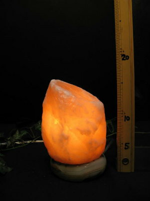 岩塩ランプ【ソルトランプ】SS-08　（ヒマラヤ岩塩仕様　台座：天然石オニキス）