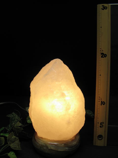 ホワイト岩塩ランプ【ソルトランプ】　908　（ヒマラヤ岩塩仕様　台座：天然石オニキス）