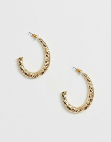 エイソス レディース ピアス・イヤリング アクセサリー ASOS DESIGN hoop earrings in oval hammered shape in gold Gold