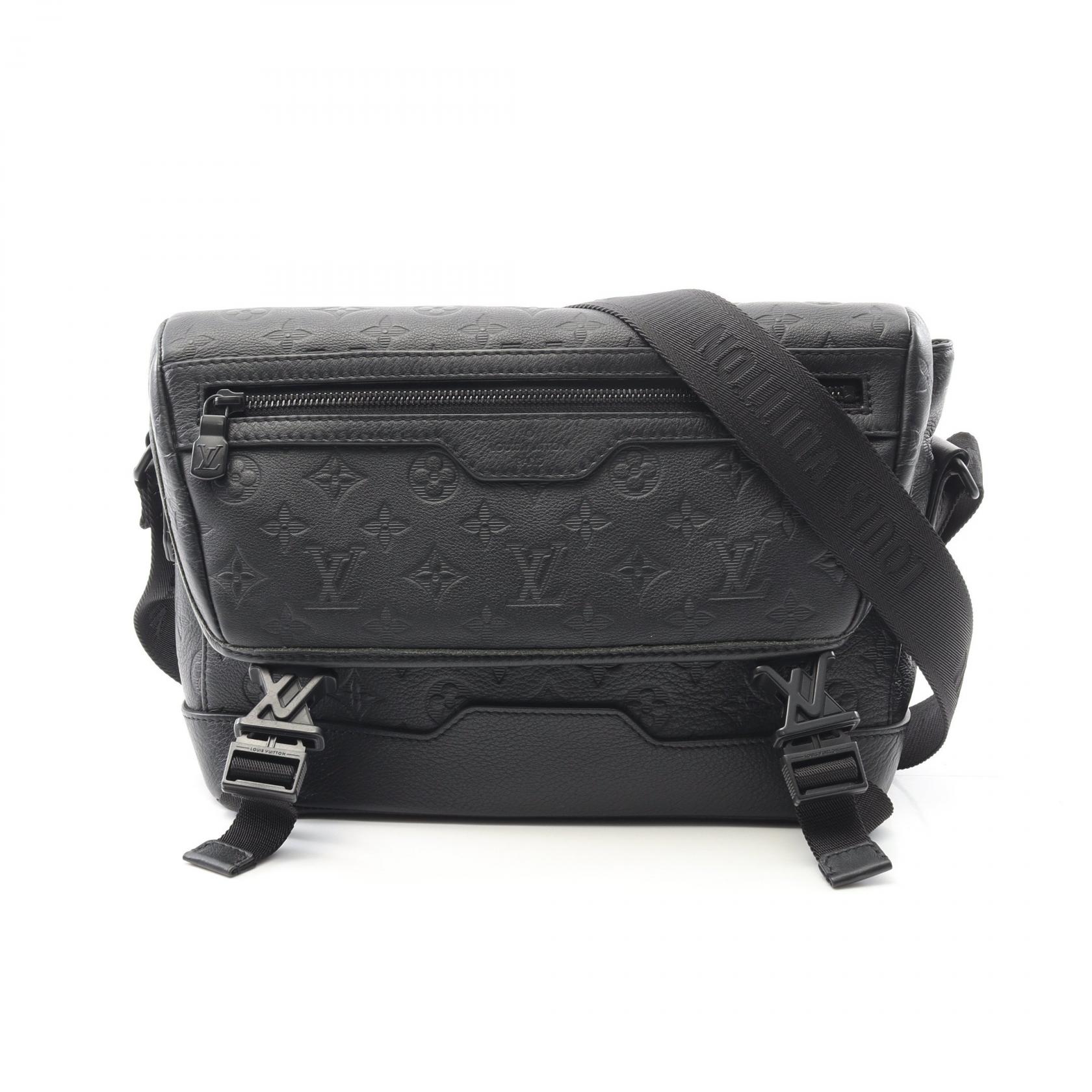 ルイ・ヴィトン LOUIS VUITTON メッセンジャー ヴォワヤージュPM ショルダーバッグ バッグ レザー モノグラム・シャドウ ブラック系 M25121 【中古】