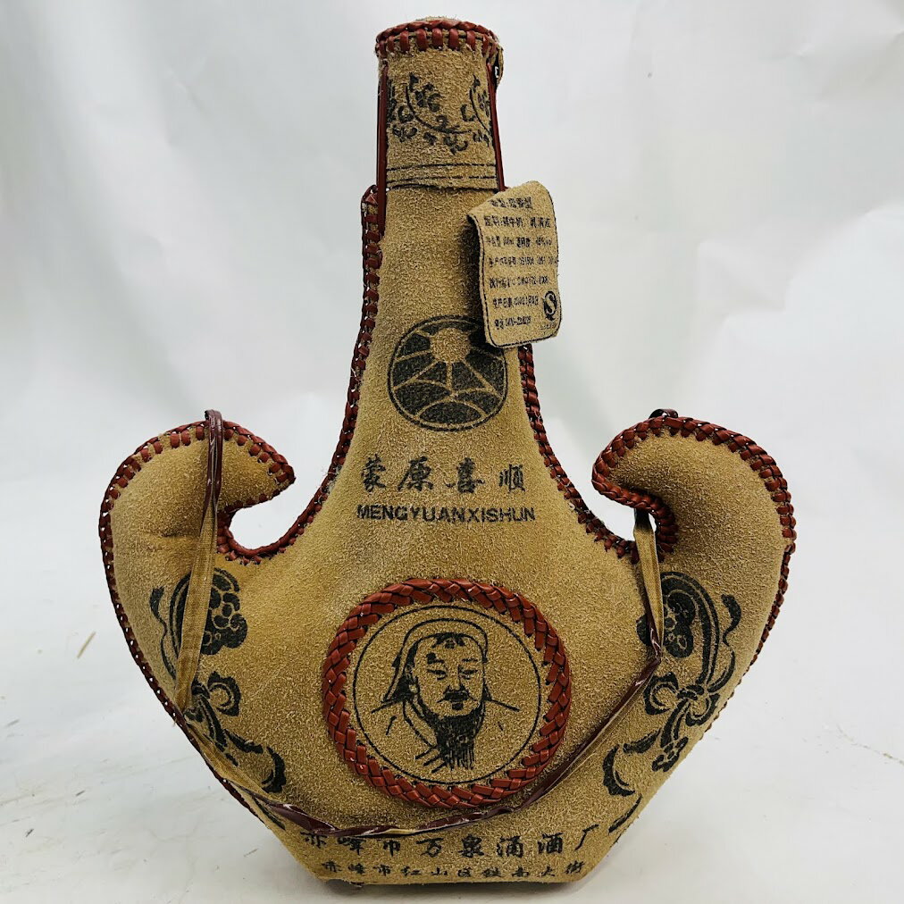 【未成年の飲酒は法律で禁じられています】モンゴル　馬乳酒　500ml46度　スエード製ボトルカバー　蒙原喜順 赤峰市万泉涌酒店