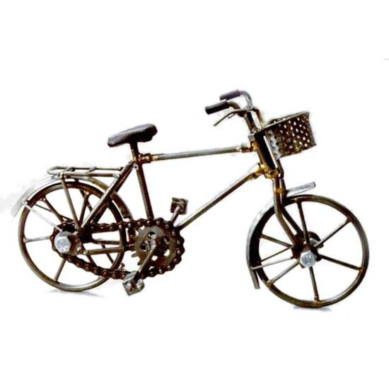 〈メタルアート〉 自転車　BICYCLE自転車をモチーフとしたオリジナルデザインです。すべて手作りの商品ですので、一品一品が異なる表情を醸し出します！