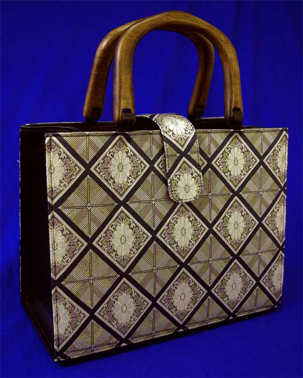 ϤȤäХåǤƻƻѡƥ˺Ŭʥ˻ȤʤʥХåǤ礭ΥХåǤǼ롡ϥХå