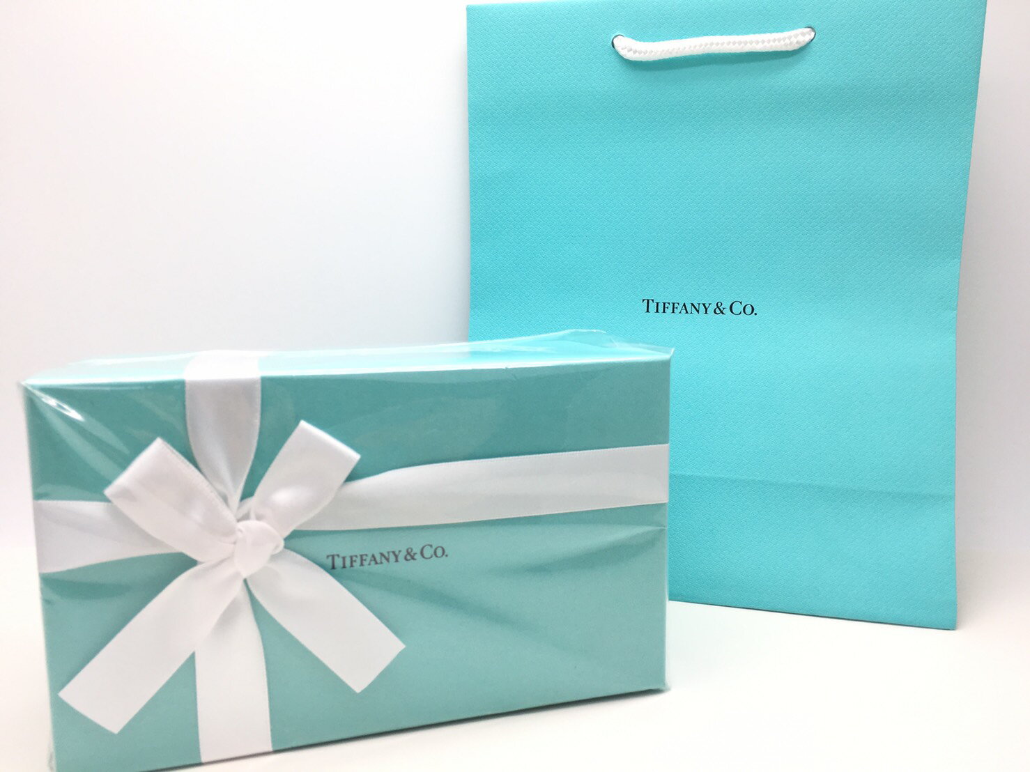 【楽天市場】名入れ ティファニー Tiffany&Co.ペアクリスタルグラス記念品 退職祝い 引越し祝い 名入れギフト 名入れ無料 内祝い