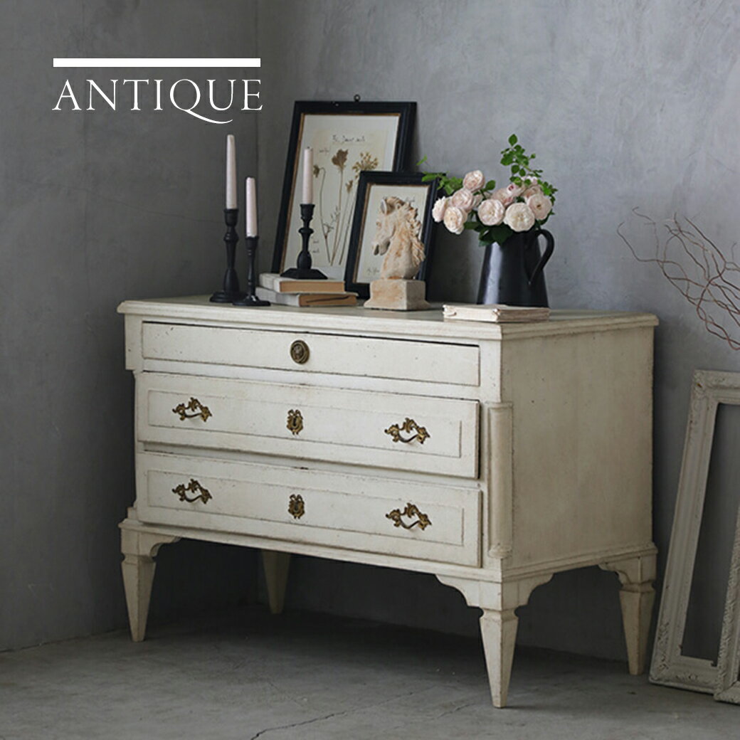 チェスト Gustavian Antique 1800年代 // 北欧 アンティーク 家具 中古 収納 ホワイト 鍵 鍵付き アンティークチェスト フレンチ シャビー シック リビング 寝室 書斎 スタジオ 什器 店舗 ディスプレイ 北欧 スェーデン おしゃれ【家具】