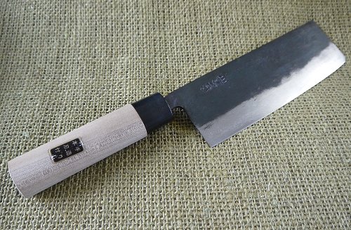 【お買い得！！特価50％OFF】三本杉　黒打　菜切包丁165mm　西型　特上古い商品ですが良い品です！！