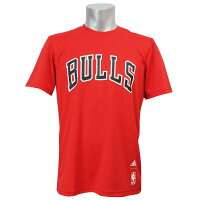 Adidas NBA チームロゴTシャツ - 
NBAのシンプルなTシャツが新入荷！運動時にも最適な生地が使用されています。
