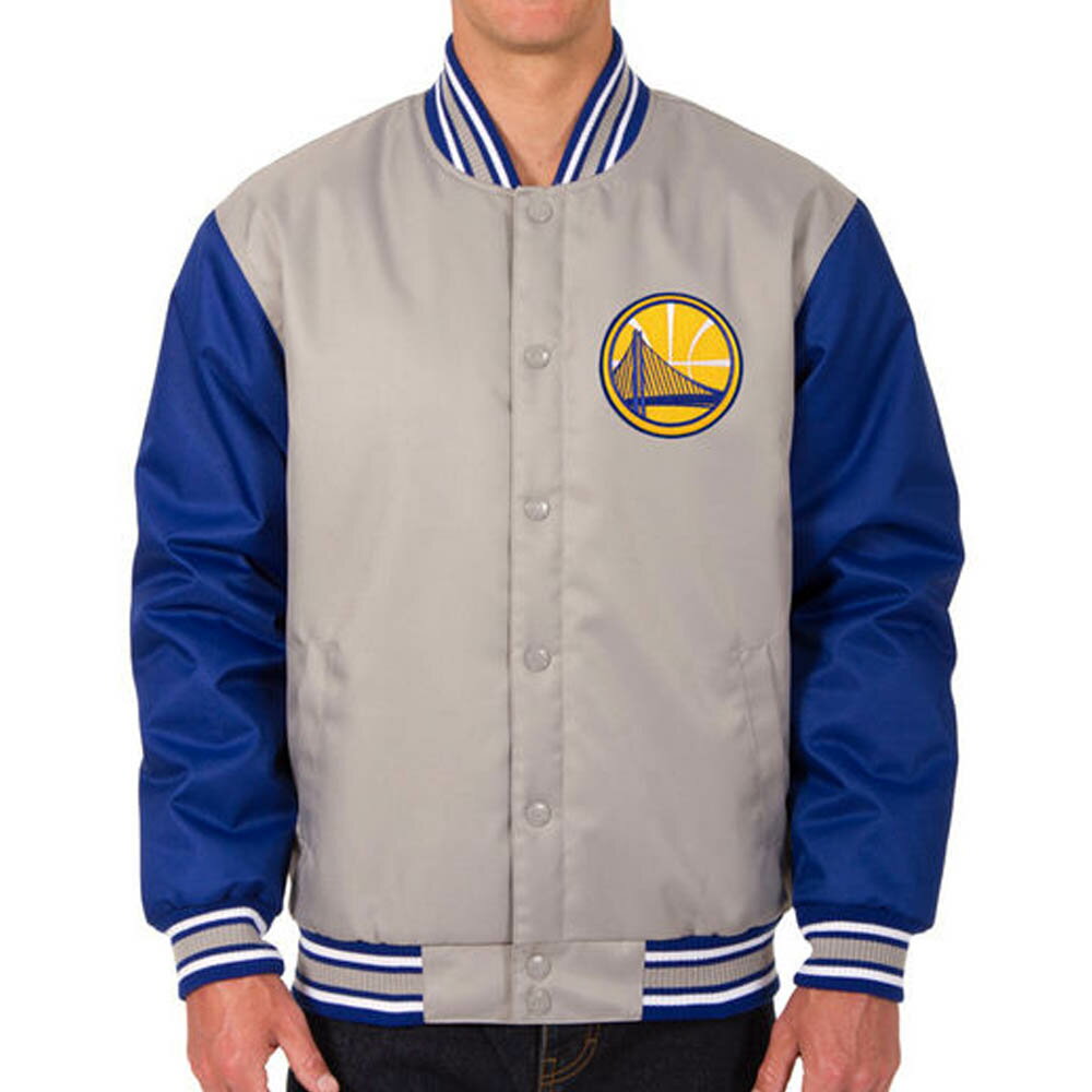 NBA ポリツイル ロゴ ジャケット - 
中綿入りでこの軽さ！ライトに着られるスタジャン風NBAジャケットが新入荷！
