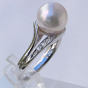 あこや本真珠:リング:ダイヤモンド:0.05ct:パール:ピンクホワイト系:8mm:K18WG:ホワイトゴールド:指輪（アコヤ本真珠）女性らしさを演出する優しいフォルム