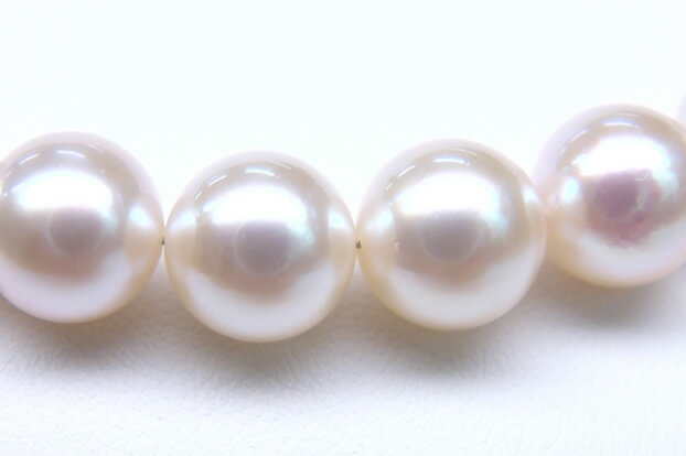 《真珠大卸からの直販》■当社最安値■大珠オーロラ花珠真珠ネックレス[ホワイトピンク系]9.0-9.5mm