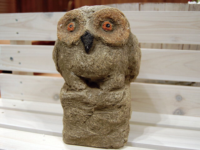 石の彫刻・ストーンオブジェおもしろフクロウ