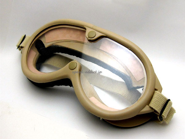 1970's VINTAGE ARMY GOGGLE IVORY