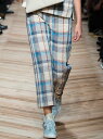 【SALE/30%OFF】beautiful people paper madras pants ビューティフル ピープル パンツ/ジーンズ【RBA_S】【RBA_E】【送料無料】:beautiful people(ビューティフル ピープル)paper madras pantsコットン×和紙の糸に擬麻加工を施した、ドライタッチの軽い風合いが魅力。アメリカントラッドなマドラスチェック柄を浮かべ、涼し気な雰囲気に仕上げたクロップドパンツ。股上深めのジャストウエストで、抜け感のあるスタイルに。同素材で展開しているトップスとのセットアップコーデもお勧めです。1715105504-aaa-XXS 376379■■111■■【採寸】サイズウエストヒップ股上股下太もも周り着丈XXS64.093.03455.548.086XS68.098.03558.550.090商品のサイズについて【商品詳細】日本素材:表生地:絹52%指定外繊維(ペーパー)48%裏生地:キュプラ100%サイズ:XXS、XS石油系ドライクリーニング※画面上と実物では多少色具合が異なって見える場合もございます。ご了承ください。商品のカラーについて 【予約商品について】 ※「先行予約販売中」「予約販売中」をご注文の際は予約商品についてをご確認ください。 ■重要なお知らせ当店では在庫を複数サイトで共有しているため、同時にご注文があった場合、売切れとなってしまう事がございます。お手数ですが、ご注文後に当店からお送りする「ご注文内容の確認メール」をご確認ください。 商品ページに記載しているメーカー希望小売価格は、楽天市場「商品価格ナビ」に登録されている価格に準じています。 商品の価格について 商品を2点以上ご注文の場合、発送予定日が表記と異なる場合がございます。詳しくは発送についてをご確認ください。beautiful peoplebeautiful peopleのパンツその他パンツ/ジーンズご注文・お届けについて発送ガイドラッピンググッズギフト配送NG2,000円以上送料無料ご利用ガイドよくあるご質問 http://hb.afl.rakuten.co.jp/hgc/g00rf711.q0w8265f.g00rf711.q0w838b2/?pc=http%3A%2F%2Fitem.rakuten.co.jp%2Fstylife%2F376379%2F&m=http%3A%2F%2Fm.rakuten.co.jp%2Fstylife%2Fi%2F11278483%2F