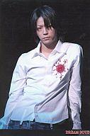 【中古】生写真(男性)/アイドル/KAT-TUN KAT-TUN/亀梨和也/上半身/左胸に赤い模様の白シャツ/DREAM BOYS/2Lサイズ生写真【10P06may13】【fs2gm】【画】