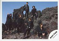 【中古】生写真(男性)/アイドル/KAT-TUN KAT-TUN/集合(6人)/横型/岩場・衣装黒/公式生写真【10P23Jul12】【0720otoku-p】【画】