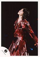 【中古】生写真(男性)/アイドル/KAT-TUN KAT-TUN/田口淳之介/衣装赤・膝上・両腕後ろに反る・背景黒・ライブフォト/公式生写真【10P3Aug12】【0720otoku-p】【画】