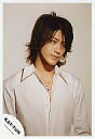 【中古】生写真(男性)/アイドル/KAT-TUN KAT-TUN/赤西仁/バストアップ・白シャツ・ネックレス・体右向き・目線右・背景白/公式生写真【10P06may13】【fs2gm】【画】