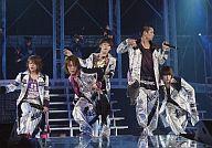 【中古】生写真(男性)/アイドル/KAT-TUN KAT-TUN/5人(集合)/横型・全身・衣装銀・センター中丸・ライブフォト/公式生写真【10P23Jul12】【0720otoku-p】【画】