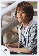 【中古】生写真(ジャニーズ)/アイドル/NYC NYC/<strong>中山優馬</strong>/上半身・シャツチェック柄黄緑・Tシャツ白・左向き/公式生写真