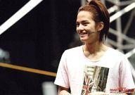 【中古】生写真(ジャニーズ)/アイドル/NYC NYC /<strong>中山優馬</strong>/ライブフォト・横型・上半身・ピンク色シャツ・体左向き・イヤホンマイク・背景黒・枠無し/PLAYZONE 2010 ROAD TO PLAYZONE