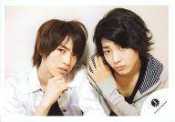 【中古】生写真(ジャニーズ)/アイドル/ジャニーズJr. ジャニーズJr./<strong>中村嶺亜</strong>・岩橋玄樹/横型・バストアップ・衣装白グレー・右手顎・左手肩/公式生写真