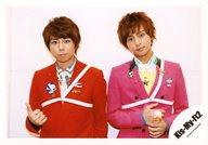 【中古】生写真(ジャニーズ)/アイドル/Kis-My-Ft2 Kis-My-Ft2/北山宏光・藤ヶ谷太輔/横型・上半身・衣装赤・ピンク・白・北山右手親指立て・藤ヶ谷両手重ね・背景白/アルバム「I SCREAM」ジャケ写撮影＆「YES! I SCREAM」MV撮影/公式生写真