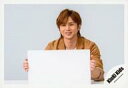 【中古】生写真(ジャニーズ)/アイドル/KinKi Kids KinKi Kids/堂本光一/横型・バストアップ・ジャケット茶・両手パネル白・歯見せ・背景白/「N album」ジャケ写撮影&「なんねんたっても」PV撮影/公式生写真
