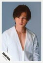 【中古】生写真(ジャニーズ)/アイドル/KinKi Kids KinKi Kids/堂本光一/上半身・衣装白・体右向き・目線左・背景グレー/「道は手ずから夢の花」PV&ジャケ写撮影/公式生写真